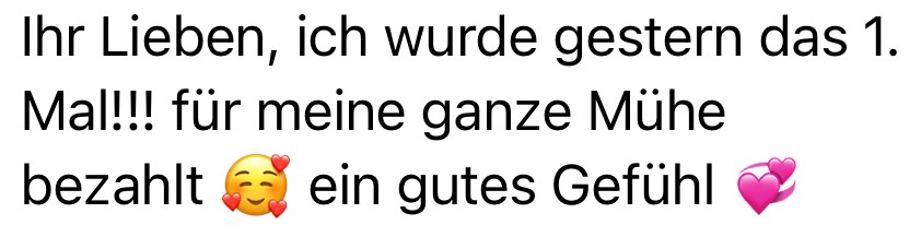 Nachricht einer Teilnehmerin über ihre erste Kundin im Social Media Management